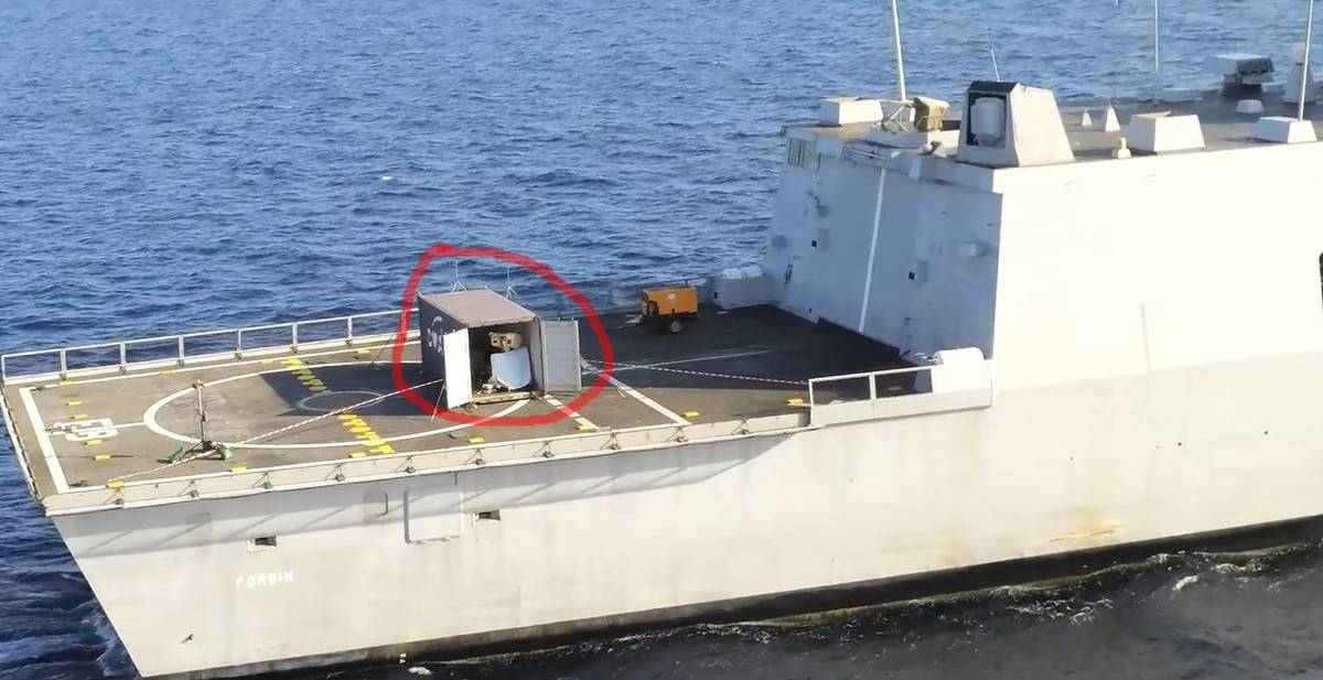 Tajemniczy kontener na francuskim okręcie bojowym skrywał wyjątkową broń