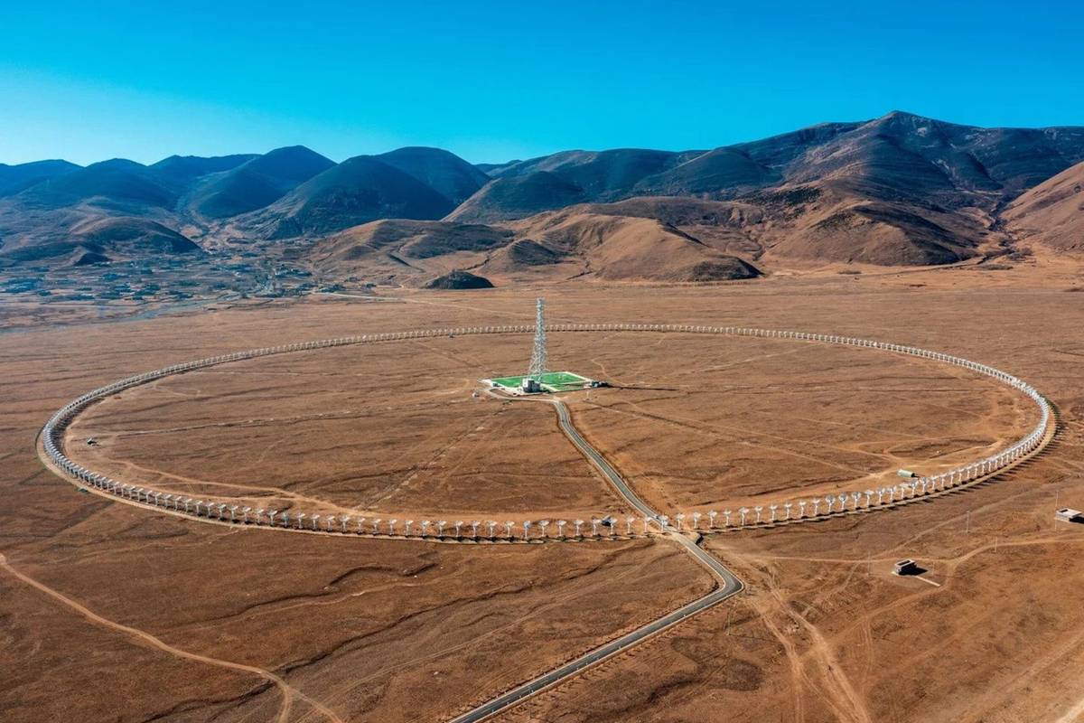 Gigantyczny pierścień złożony z radioteleskopów. Chiny właśnie uruchomiły to urządzenie