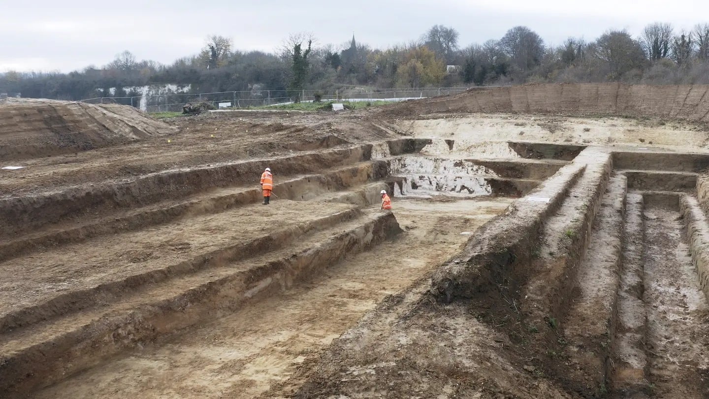 Ogromne topory wprowadziły archeologów w osłupienie. Nieznany gatunek korzystał z nich 300 000 lat temu