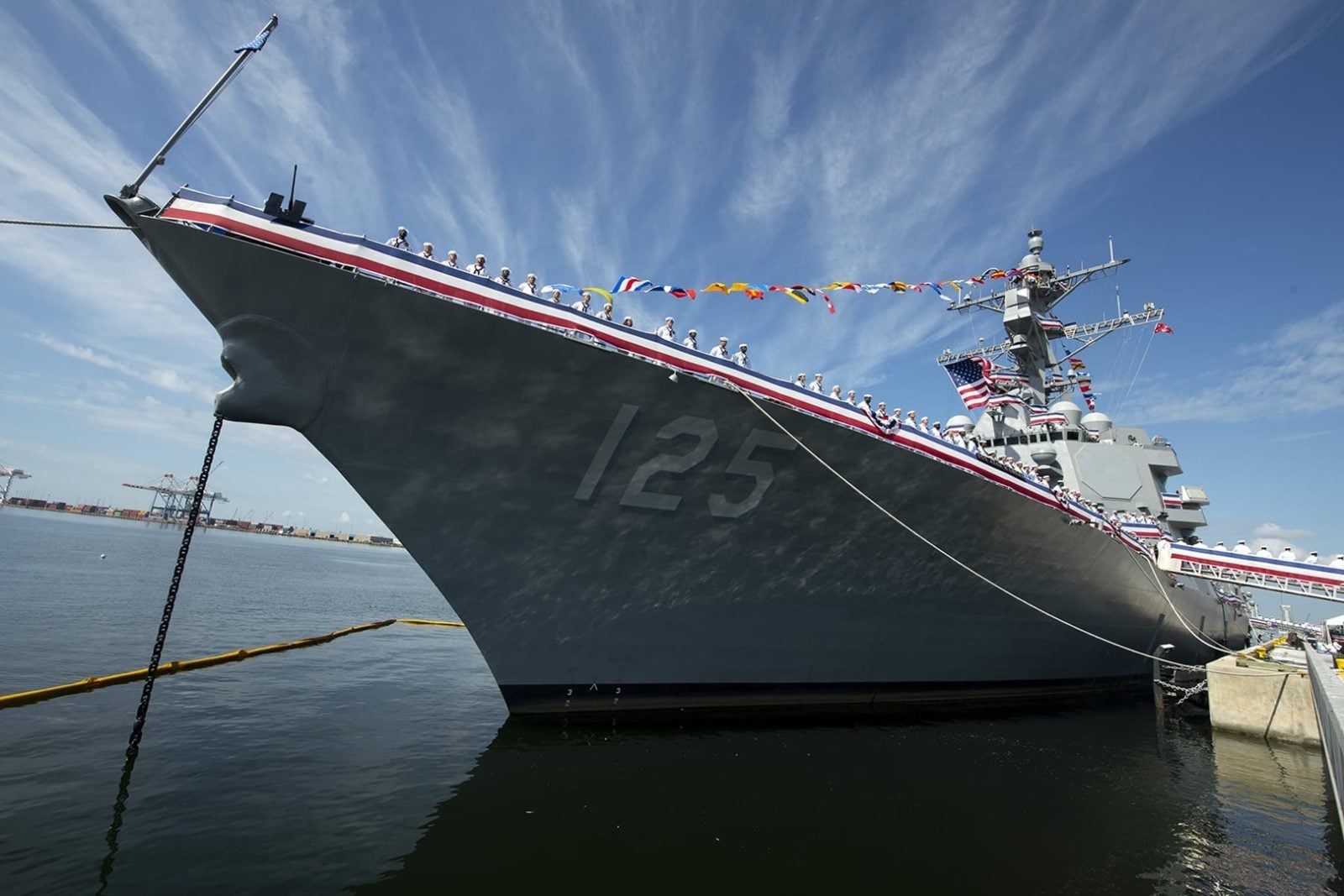 Kolejny APY-9 dostarczony. Przed marynarką USA nie ukryje się już nic