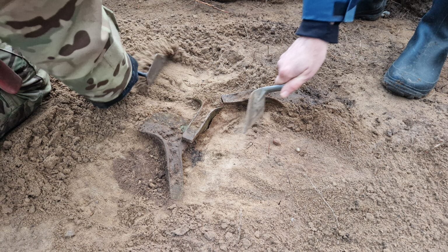 Prehistoryczne siekiery znalezione na Pomorzu. Sensacja archeologiczna pokazuje, od jak dawna zamieszkiwano tereny naszego kraju