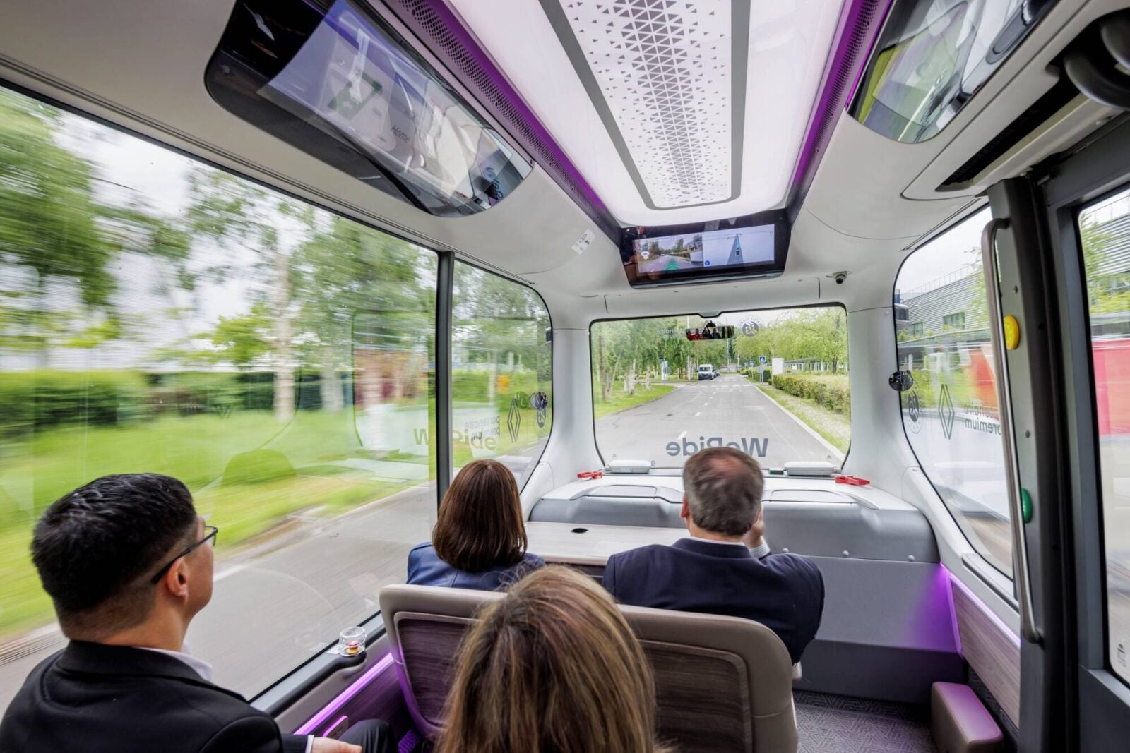 Renault pozbawi kierowców pracy? Transport publiczny przejdzie rewolucję