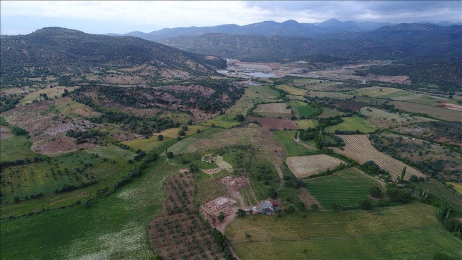 W Turcji znaleźli konstrukcje z zupełnie innej epoki. Wkrótce znikną pod wodą