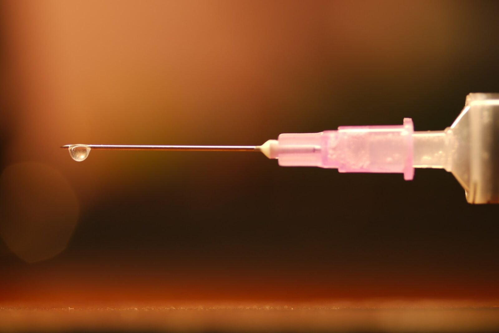 Jeden zastrzyk co pół roku. Oto nowy, spektakularny sposób zapobiegania HIV