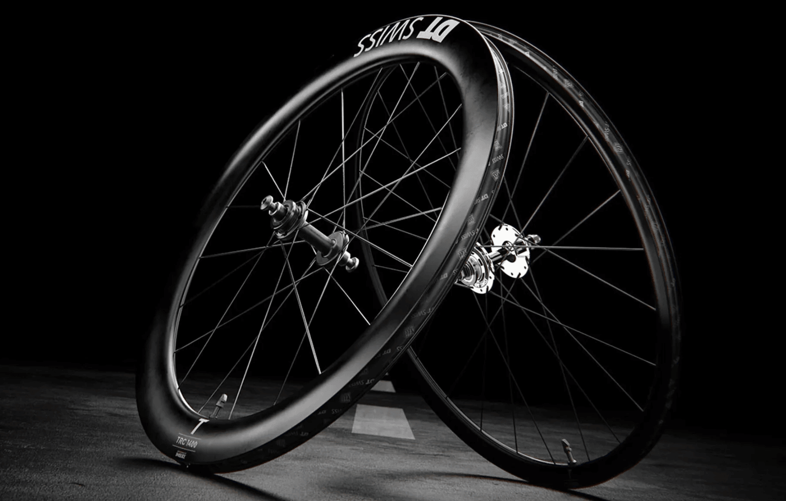 Lżejsze, szybsze, aerodynamiczne – DT Swiss wprowadza nowe koła dla rowerzystów
