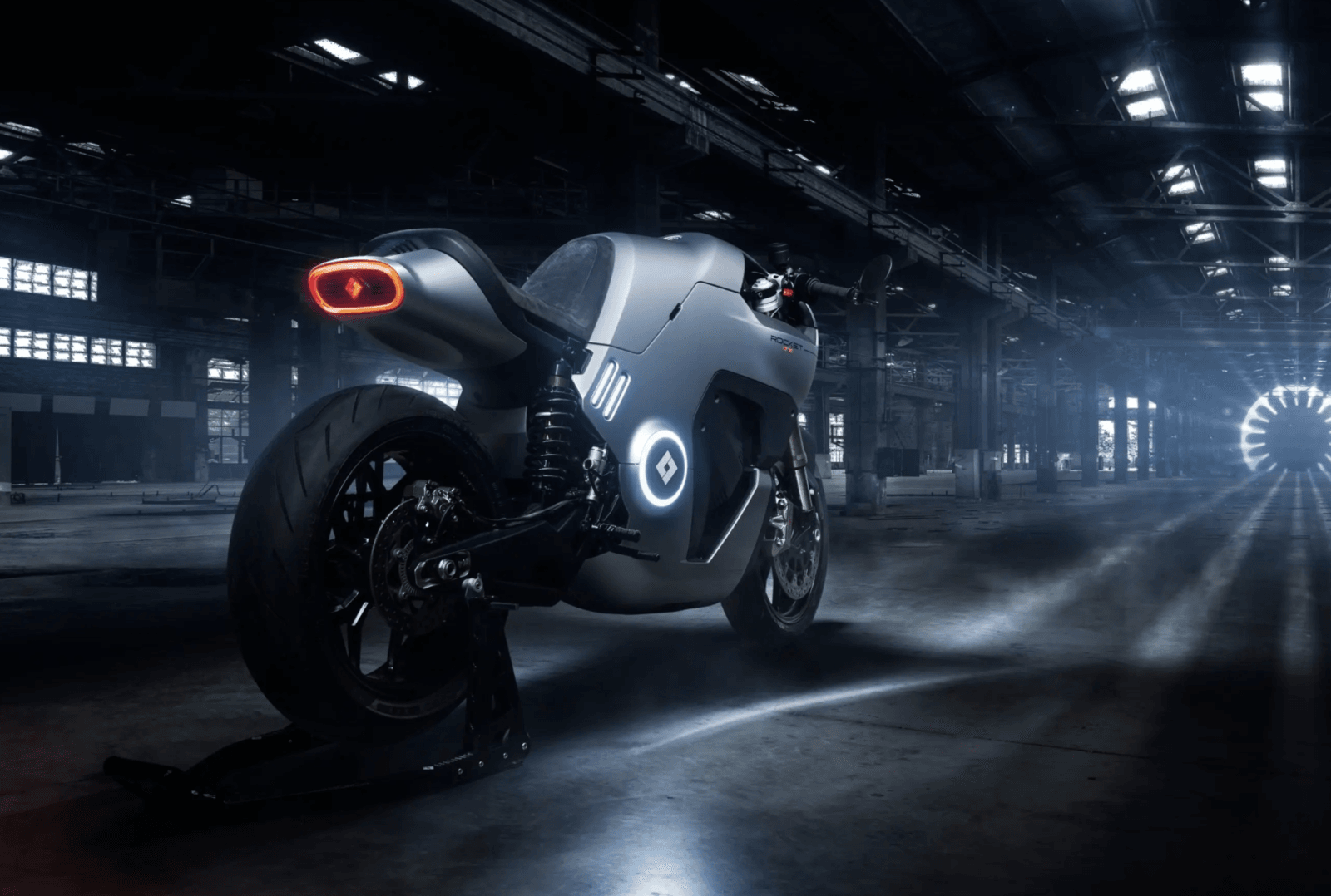 Projektant samochodów stworzył motocykl. Rezultat jest niesamowity