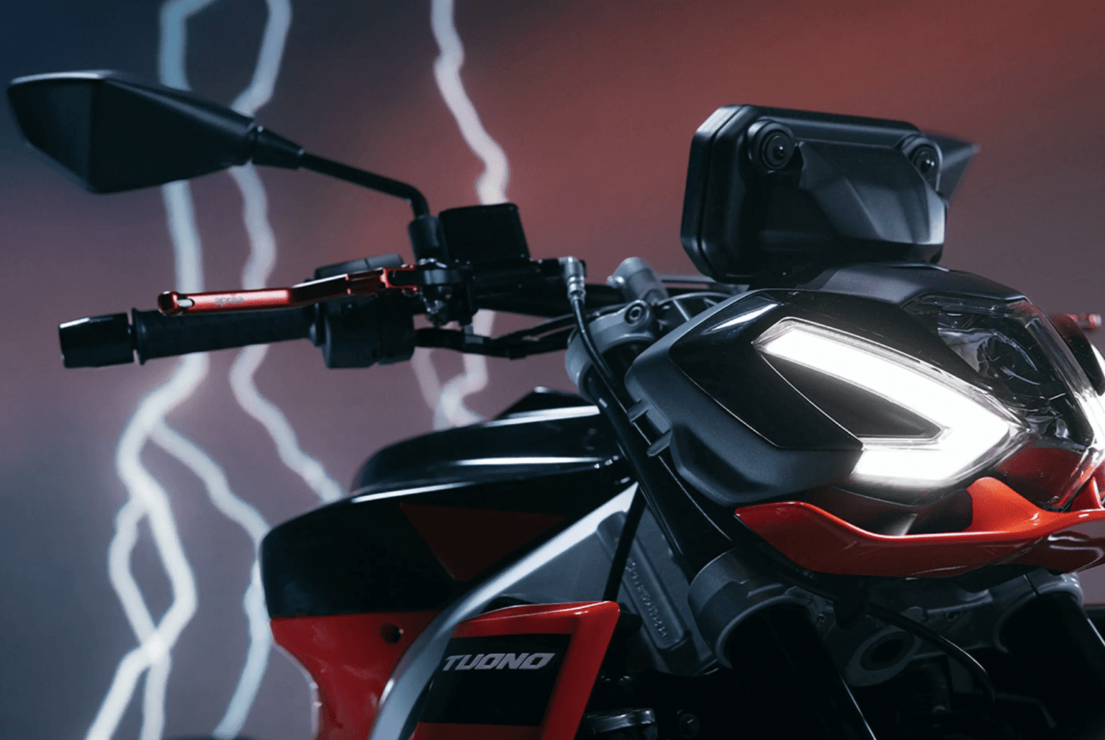 Aprilia Tuono 457 – zwrotny streetfighter dla młodych kierowców