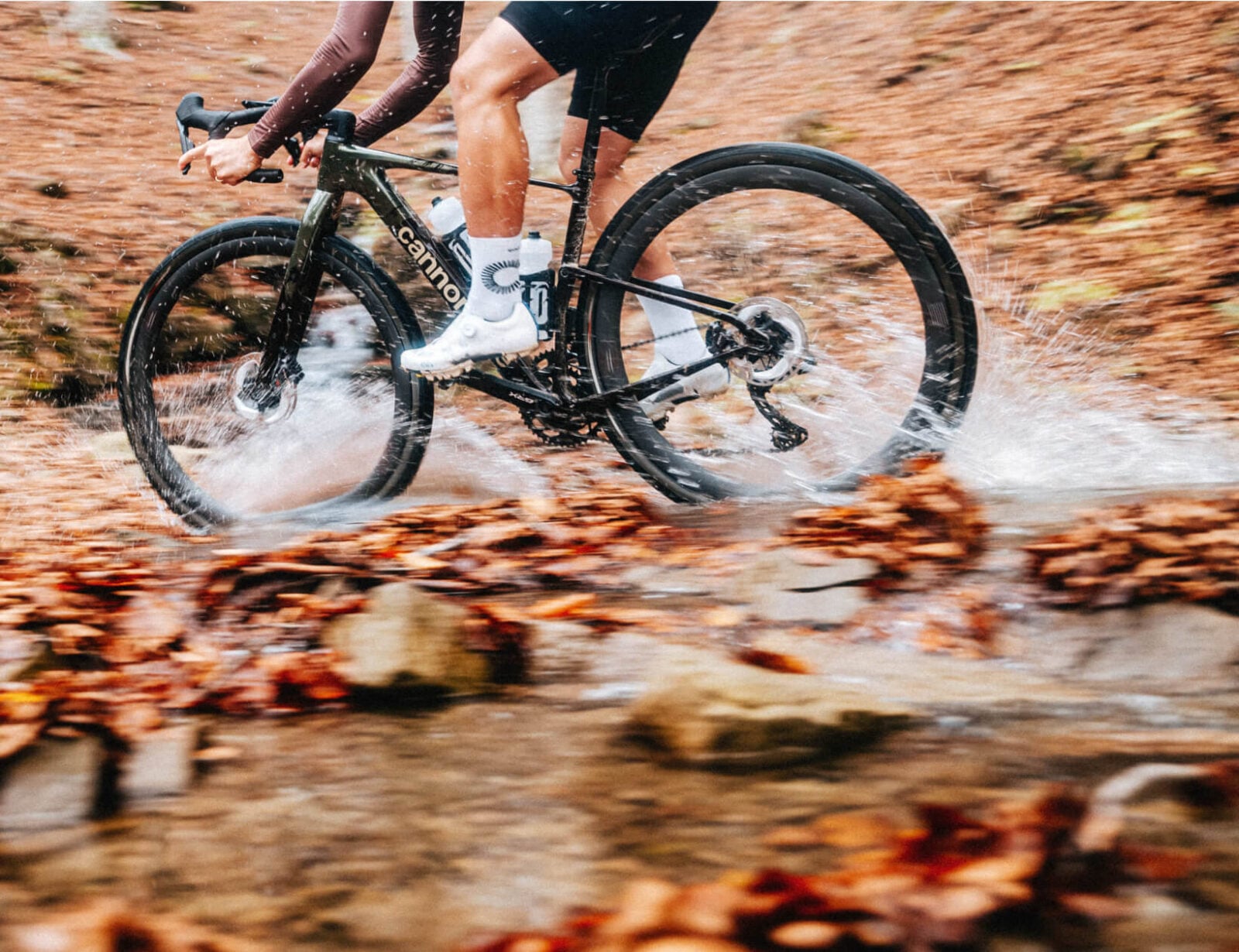Koniec kompromisów w rowerach gravelowych. Topstone Carbon 2025 to potwierdza