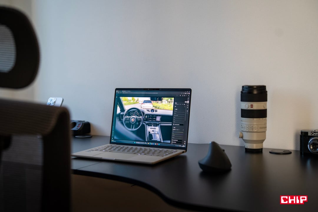 Sprzęt, o jakim marzyłeś? ASUS zamknął smartfona w laptopie i dał nam asystenta idealnego