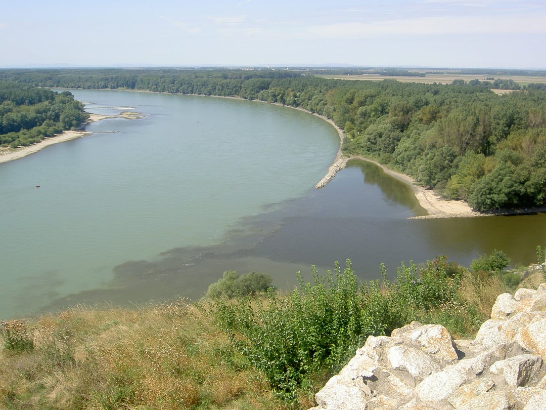 Dotarli do nieznanych ruin. Okazało się, że to starożytny rzymski fort