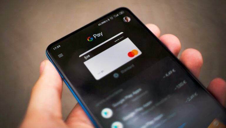 Rewolucja w płatnościach zbliżeniowych. Nowy standard NFC czterokrotnie zwiększa zasięg i wygodę