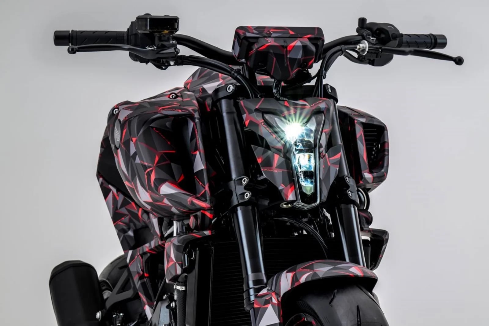 Honda z nowym potworem. V3R 900 zdradza kierunek rozwoju japońskiej marki