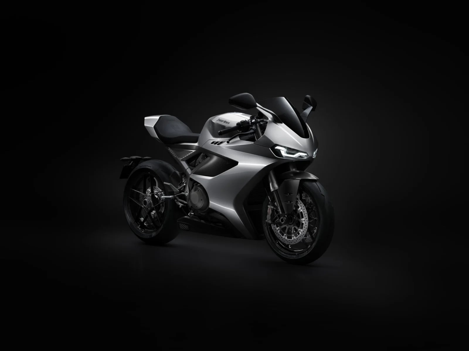 Pierwszy z sześciu zapowiadanych modeli już ujawniony. Norton Manx R to powrót brytyjskiej legendy w wielkim stylu