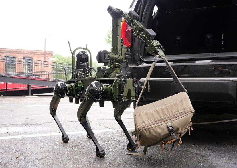 Robot-pies Vision 60 dostaje dodatkowe ramię, by ratować ludzkie życie