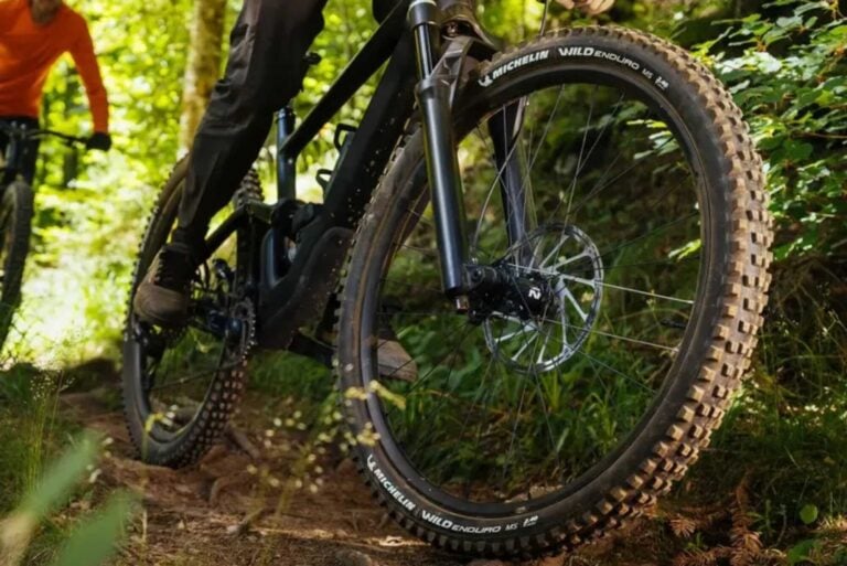 Dwie mieszanki, dedykowany tył i wersja pod e-MTB. Michelin miesza w segmencie agresywnego MTB