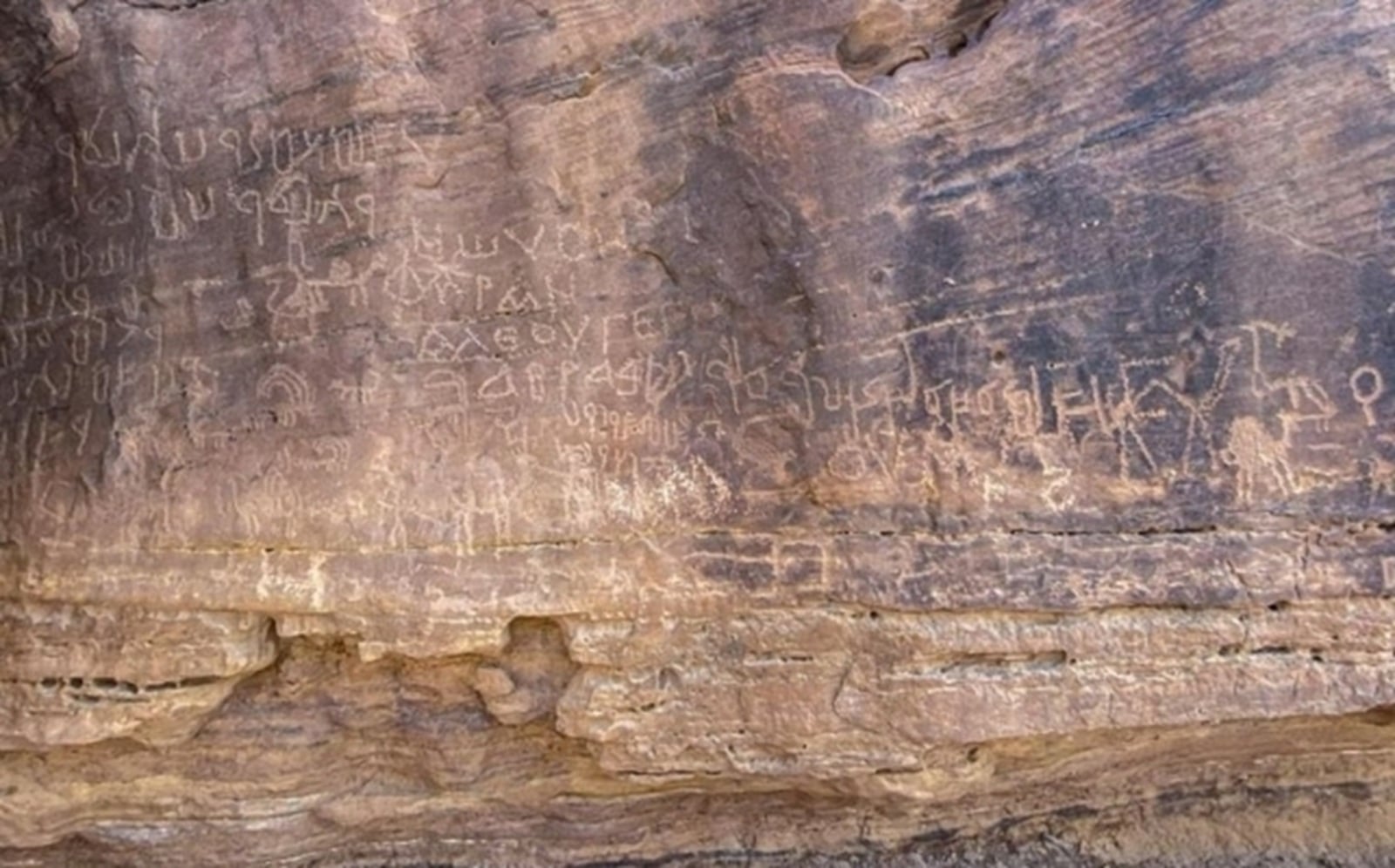Archeolodzy natknęli się na tajemnicze symbole. 10 000 lat historii na egipskiej pustyni