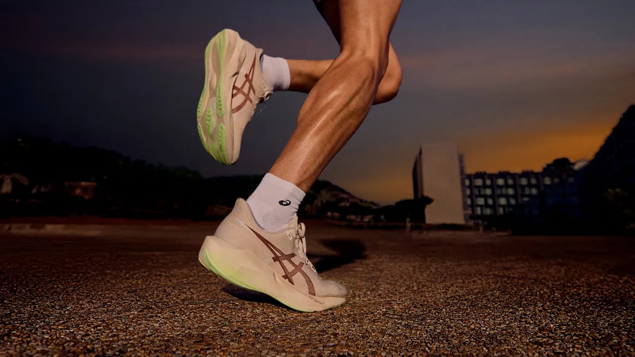 ASICS Novablast 6 wraca z większym odbiciem. Mam nadzieję, że komfort nie zginął po drodze