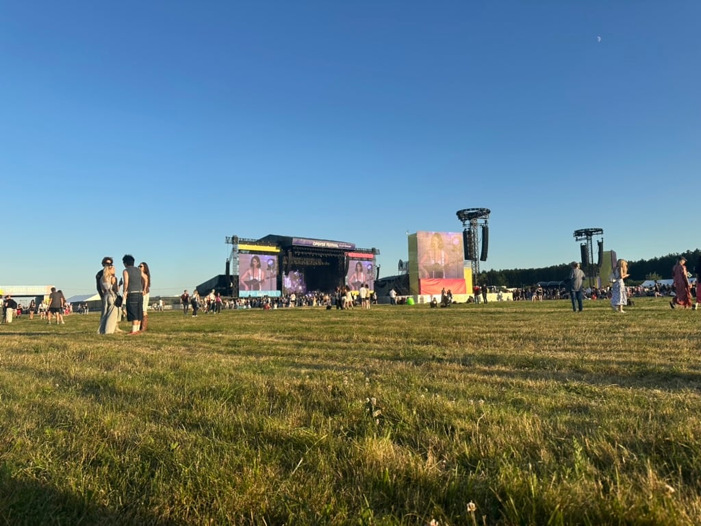Czy na festiwalu jeszcze chodzi o muzykę? Mapa Open’era wygląda dziś jak plan małego miasta