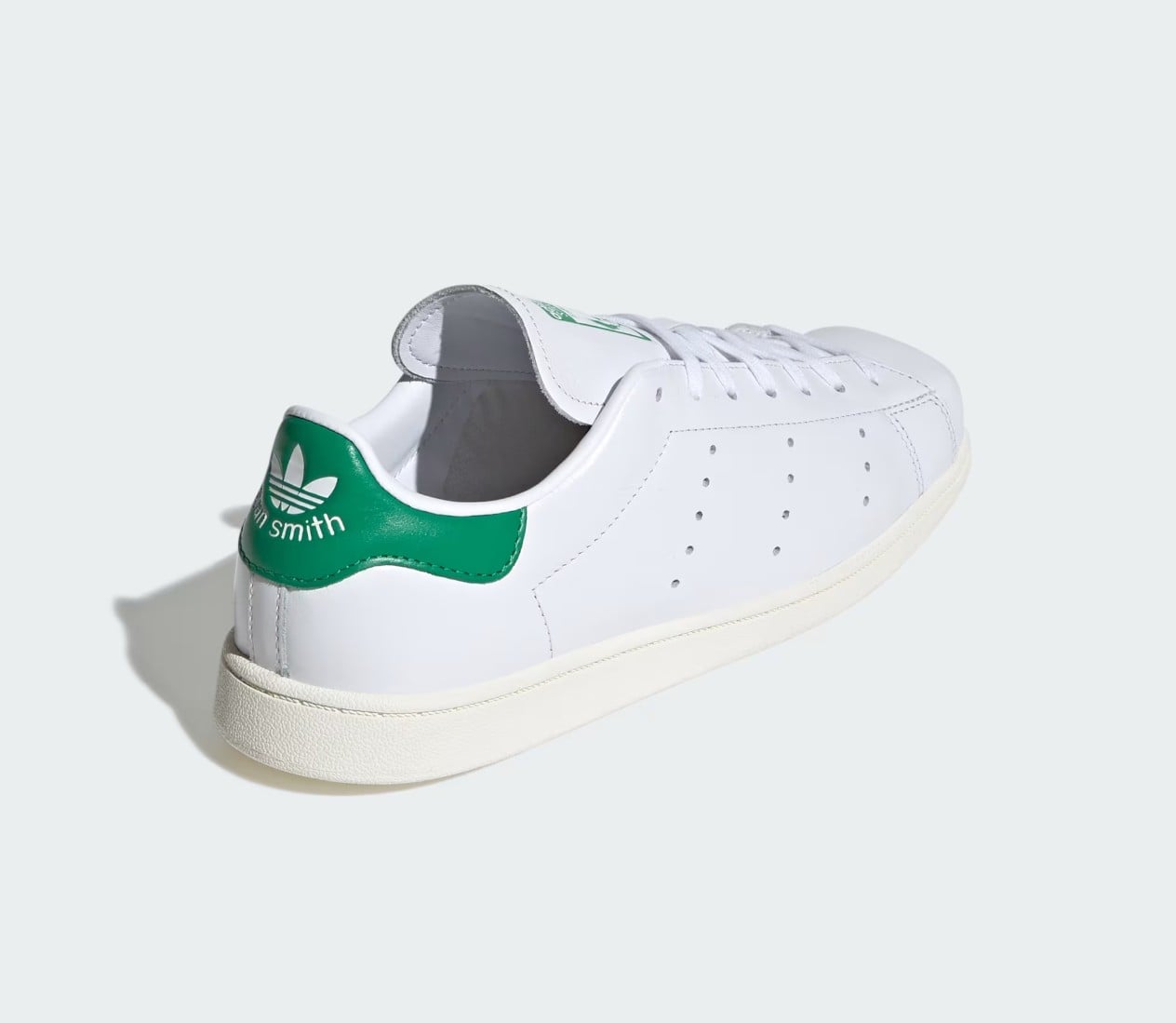 Adidas zmienił jeden detal. Efekt? Kultowy Stan Smith wygląda zupełnie inaczej i nie wiem, czy mi się to podoba