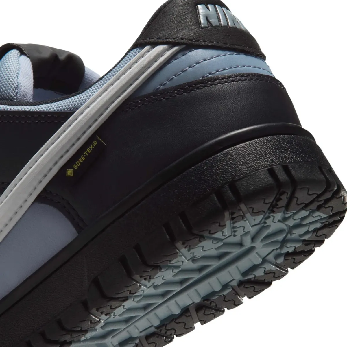 Dunki na deszcz? Nike zrobiło wersję, której wcześniej brakowało