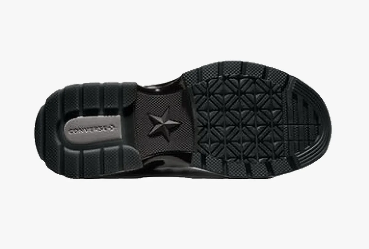 Klasyczne trampki już nie wystarczają. Converse coraz odważniej bawi się Chuckiem Taylorem