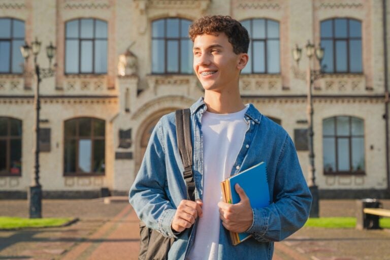 Dostęp do globalnej wiedzy i nowoczesne narzędzia nauki – tak wyglądają studia w WSKZ