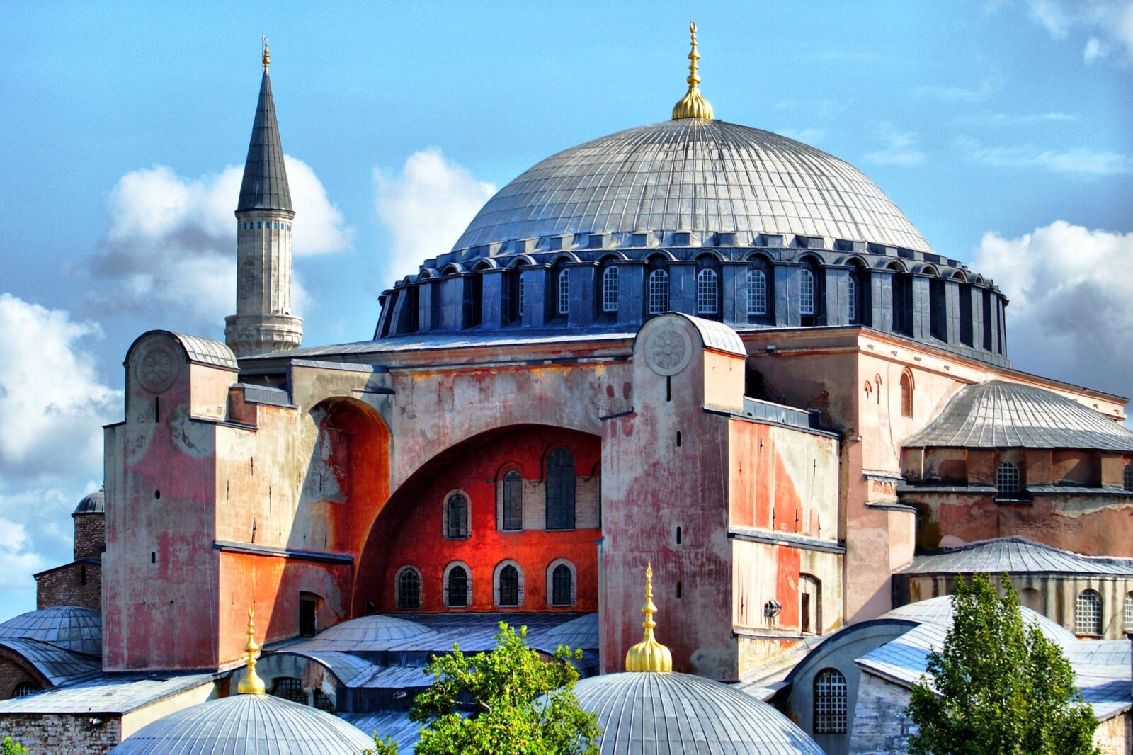 Hagia Sophia zawiera runy wikingów. Zagadka tych napisów liczy tysiąc lat