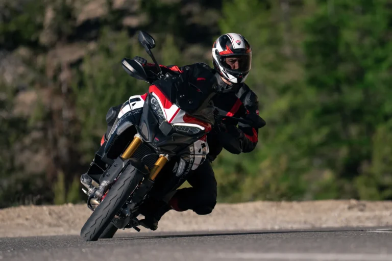 Nowa Multistrada wygląda prawie jak motocykl z MotoGP. Ducati wie, jak sprzedać emocje