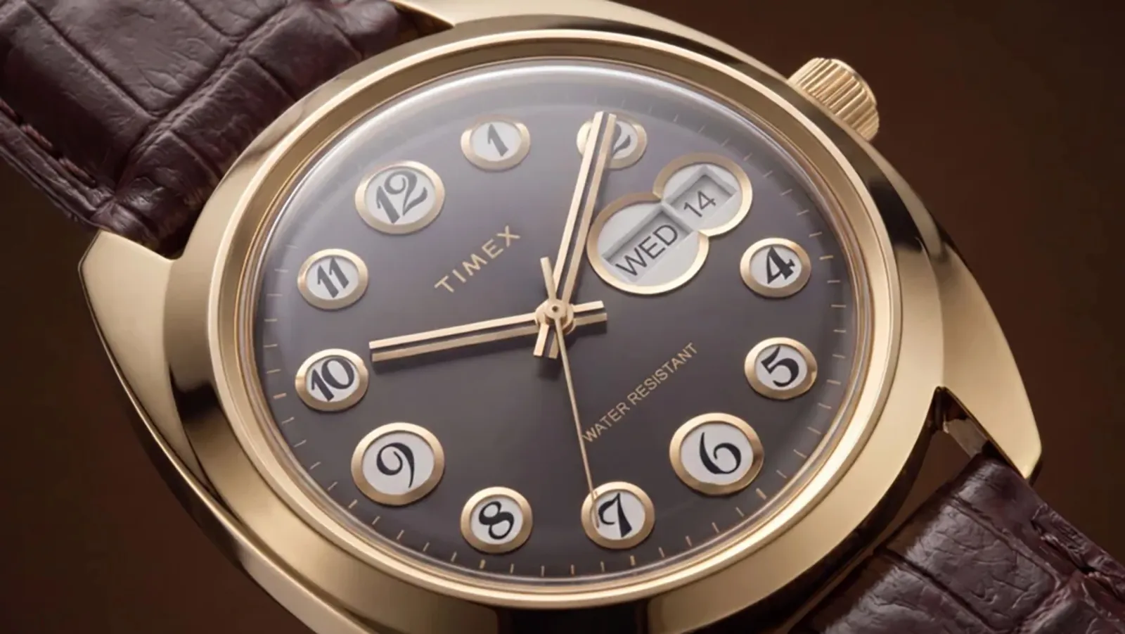 Pamiętasz telefony z obrotową tarczą? Timex właśnie przeniósł jeden z nich na nadgarstek