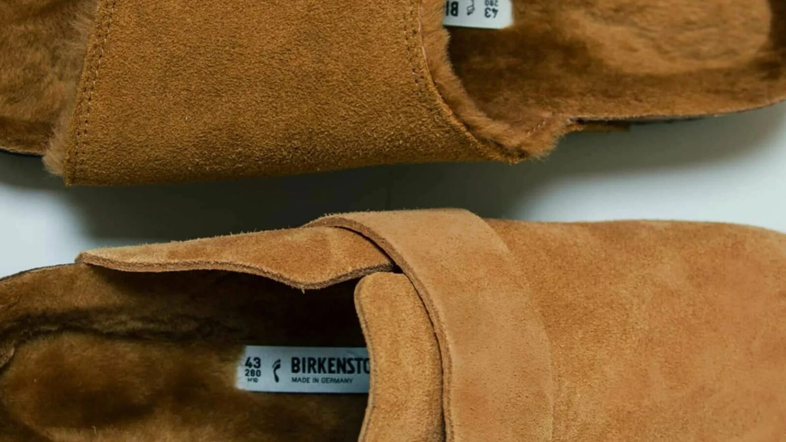 Wełna, zamsz i japońska estetyka. Birkenstock znalazł nowy pomysł na chłodniejsze dni