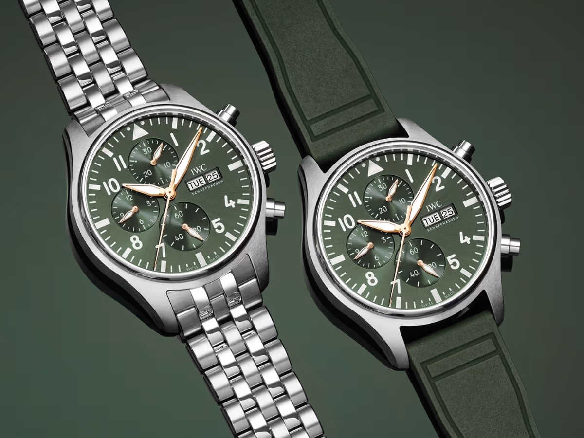 IWC ubrany w oliwkową zieleń. Jeden zegarek, dwie zupełnie różne osobowości