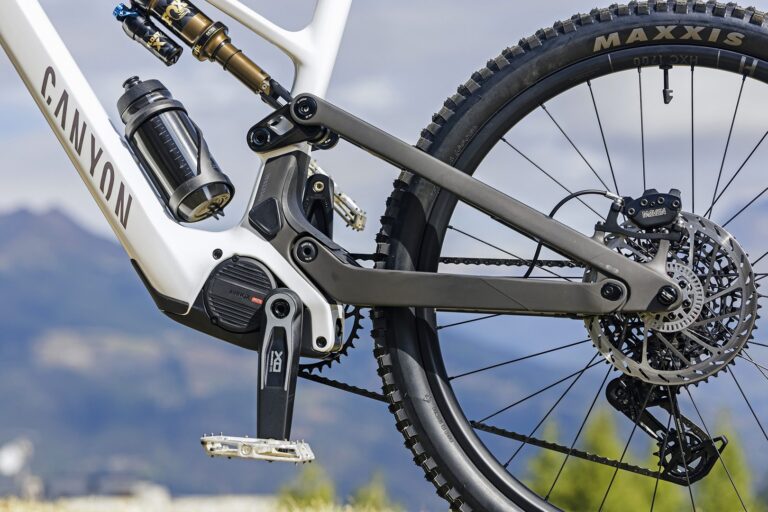 Canyon zmienia Shimano na Avinox. Nowy model ma do 150 Nm i bardzo rozsądną masę