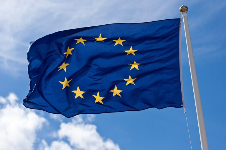 Cyfrowa tożsamość zbliża się wielkimi krokami. Ministerstwo ogłosiło testy mObywatel Europa