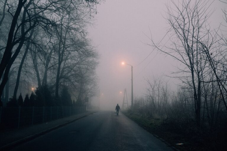 Chcieli więcej słońca po południu, wpędzą dzieci w poranny mrok