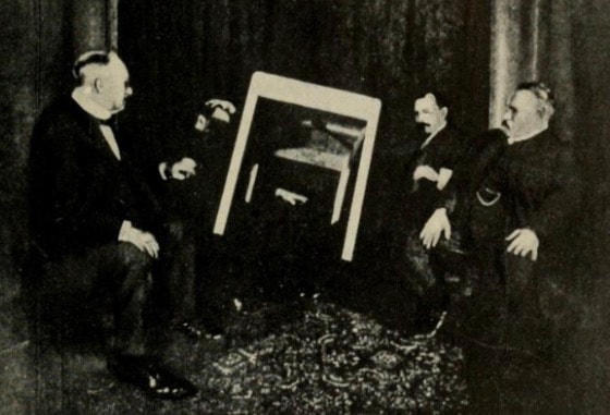 Okultyzm, magia, wywoływanie duchów. Nadnaturalna Europa