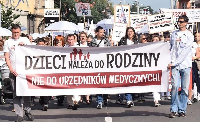 Homeopatia kontra nauka. Dlaczego woda z pamięcią nadal znajduje tylu zwolenników