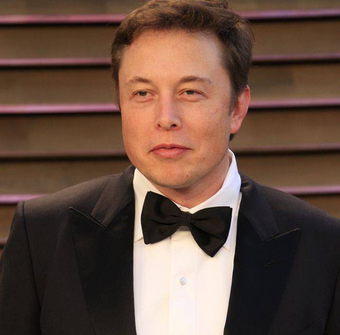 Brylujący dziś w mediach Elon Musk ma tylko licencjat z fizyki i ekonomii. Nadchodzi era samouków