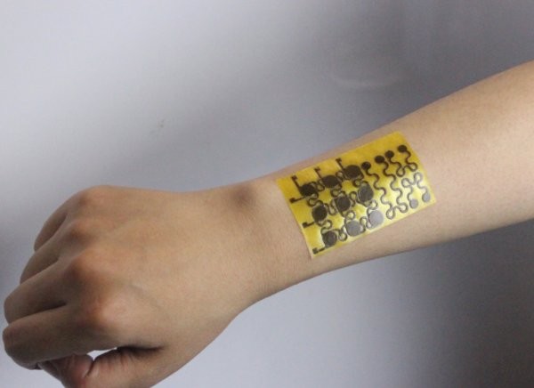 Elektroniczna skóra, która sama się leczy. Dla robotów i dla ludzi