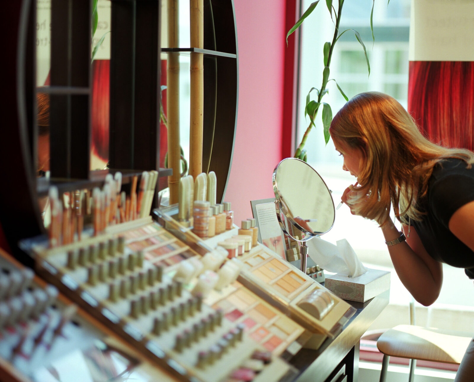 Testery w drogeriach to siedlisko zarazków. Kolejne zakażenia wirusem opryszczki