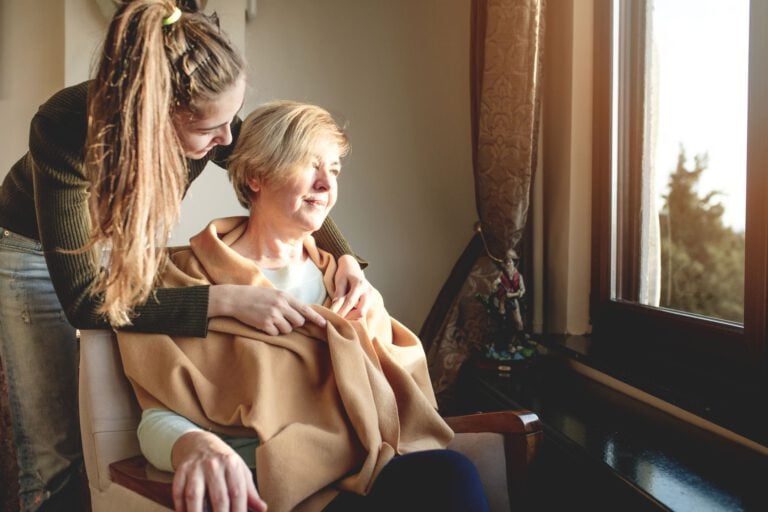 Jak rozpoznać chorobę Alzheimera? 10 alarmujących symptomów