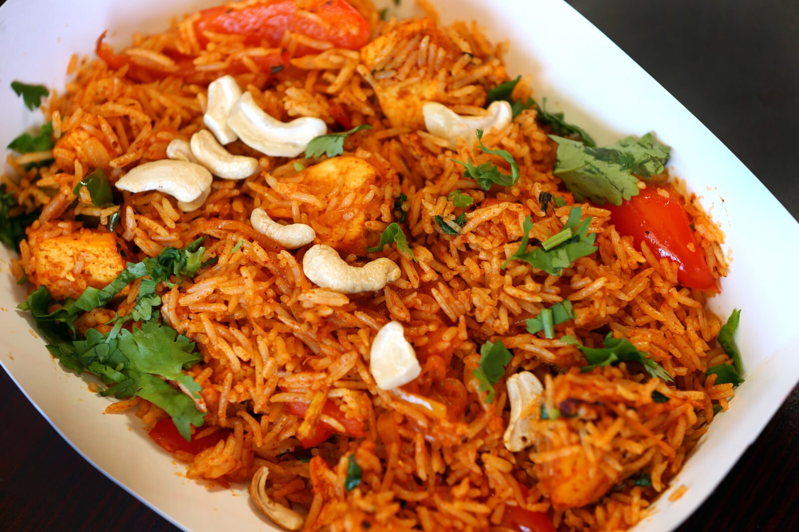 Ostre jedzenie może mieć dobry wpływ na twoje zdrowie. Oto 5 powodów i pięć ostrych przepisów