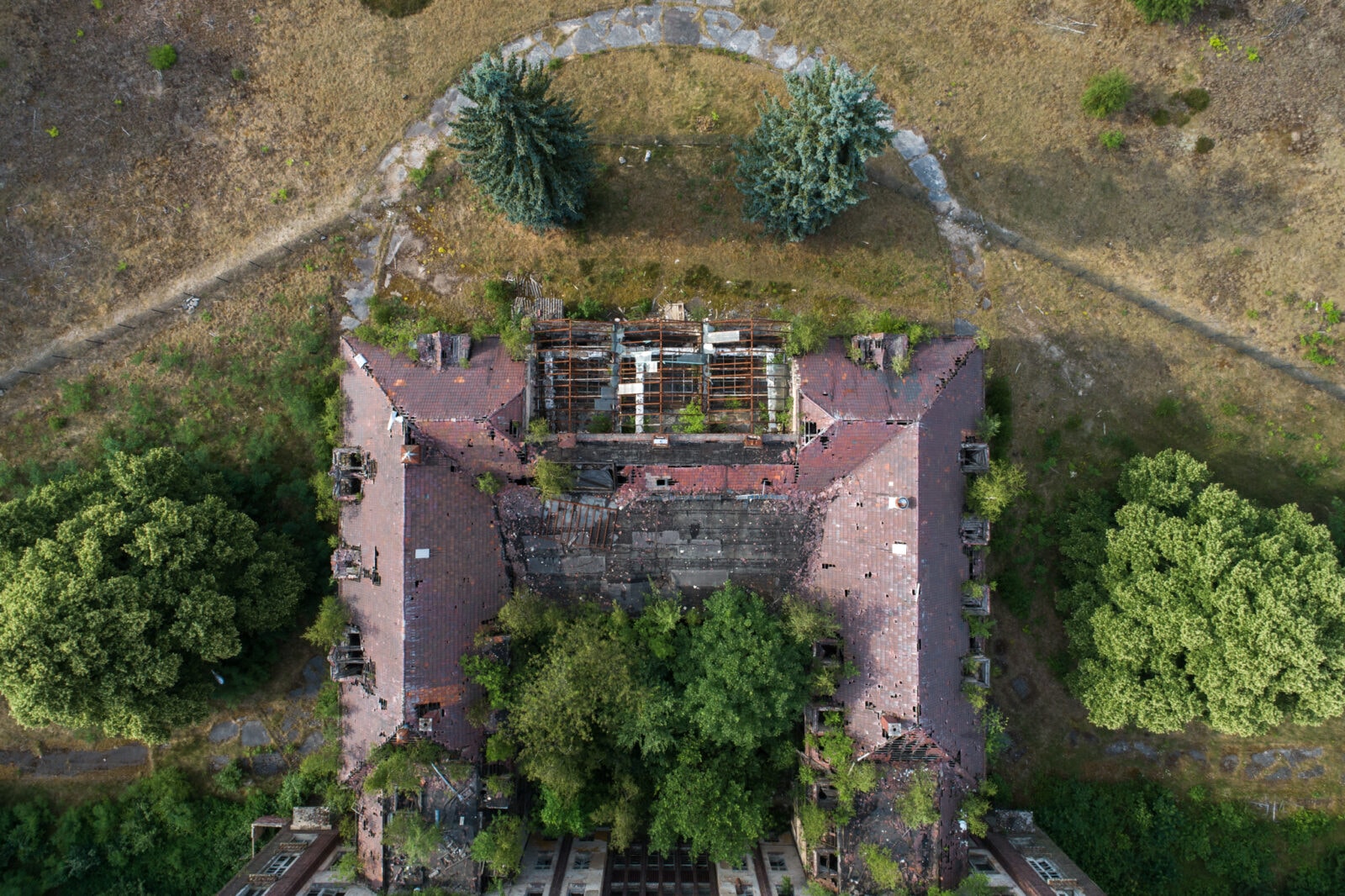 Czy tak będzie wyglądał świat, jeśli nagle znikniemy? Zwiedzamy opuszczony szpital w Beelitz