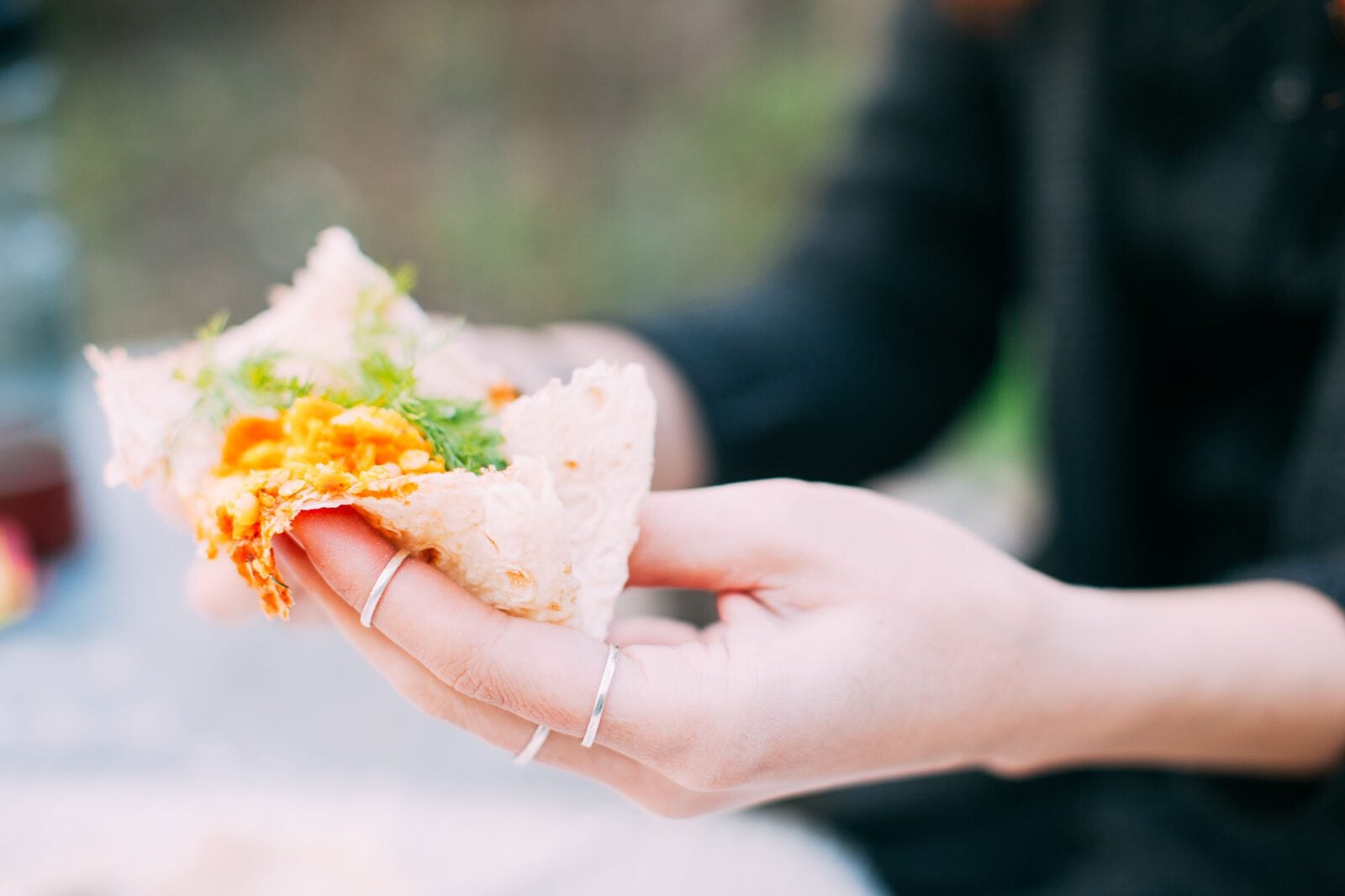 Niepłodność od fast foodu? Badanie na grupie 5,6 tys. kobiet to potwierdza