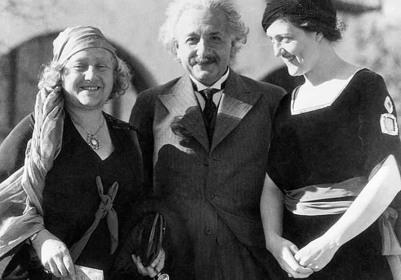 Niewierny, nieodpowiedzialny, niedojrzały. W dodatku okradł żonę? Nieznane oblicze Alberta Einsteina
