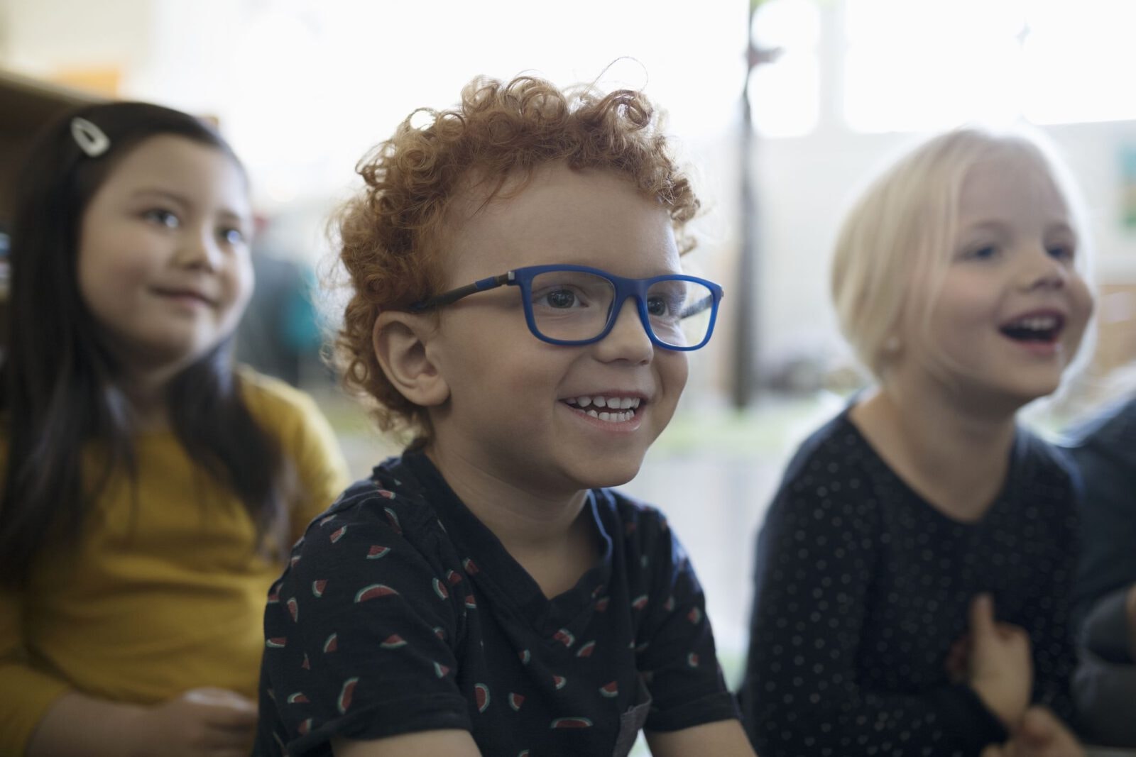 Jak wychować dzieci bez stereotypów? Unikaj sklepów z wyraźnym podziałem na płeć