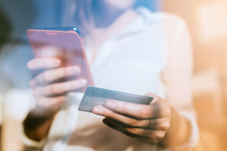 Sprzedajesz coś w internecie? Uważaj na nowe wymagania skarbówki