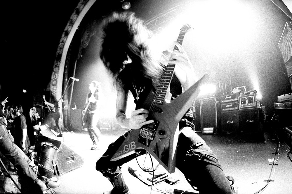 Death metal nie zachęca do przemocy, a wręcz poprawia nastrój. Badanie obala mity nt. ekstremalnej muzyki
