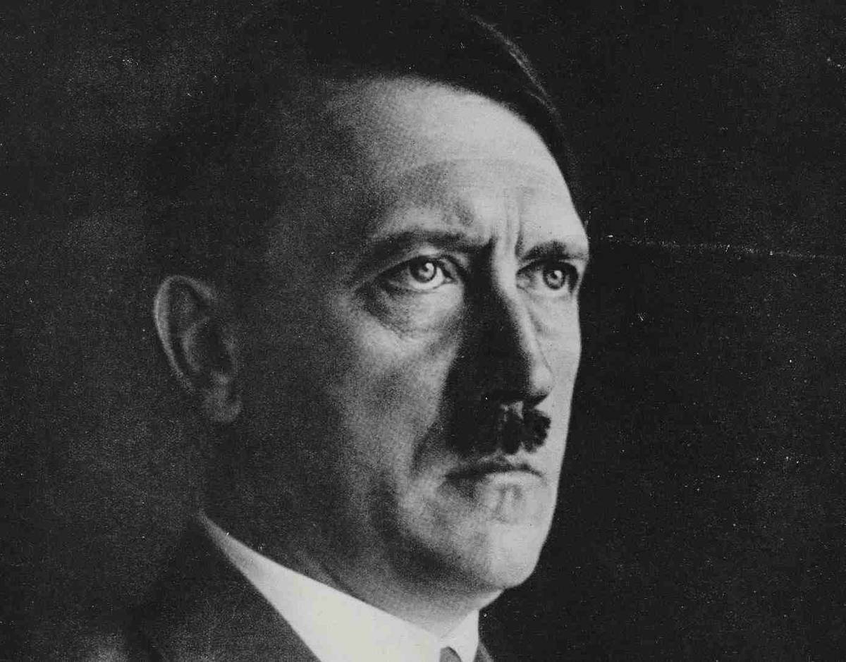 Adolf Hitler: jak uzależnione od leków “zombie”. Prywatny lekarz szprycował go zabójczym koktajlem