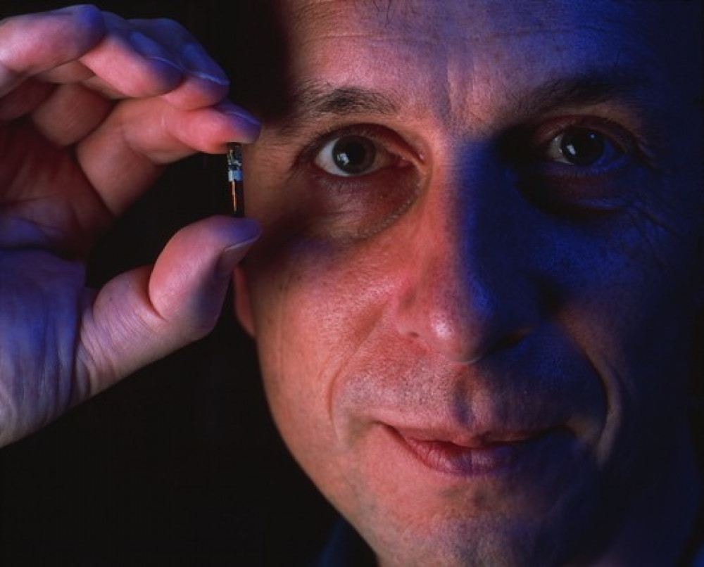 Wszczepiali sobie bakterie, zarażali się chorobami. Ci naukowcy ryzykowali dla swoich badań wiele