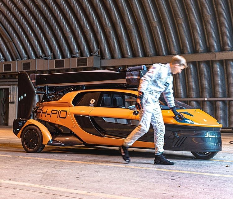Pierwsze na świecie auto, które jeździ i lata. PAL-V wyjedzie na drogi w 2021
